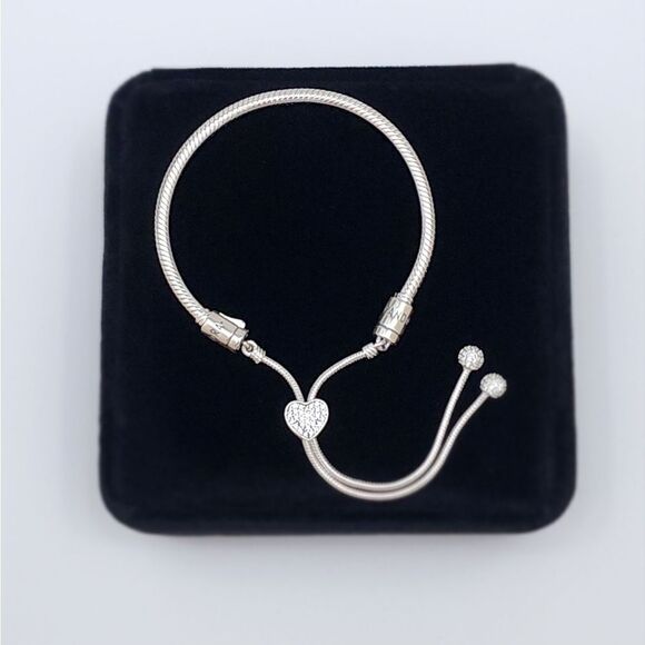 Pandora Moments Pave Heart Adjustable Chain Slider Bracelet - Picture 1 of 3